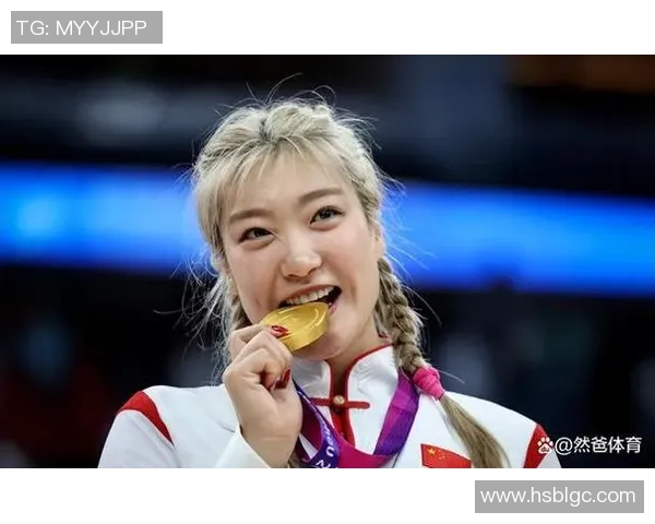 上海排球队逆袭之路揭秘：从低谷到巅峰的奋斗与荣耀